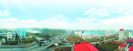 全景拼接 加云彩（處理）.jpg